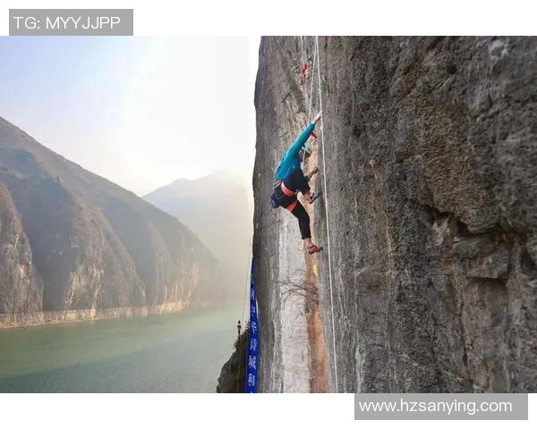 重庆攀岩队包夹体育的现状与发展趋势解析运动攀岩的热点问题